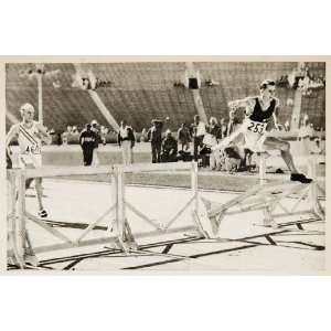  1932 Summer Olympics 400m. Hurdles Robert Tisdall Print 