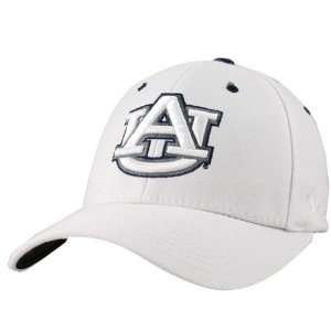    Zephyr Auburn Tigers White Chocolate Zfit Hat: Sports & Outdoors
