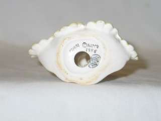   1956 Napco Ceramic April Daisy Flower of the Month Girl T23  