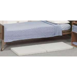 Mat 4x36x68 Center Folding (Catalog Category: Beds & Accessories / Bed 