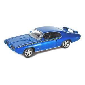 1969 Pontiac GTO Judge 1/24 Metallic Blue: Toys & Games