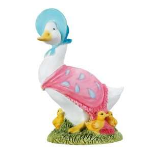   Potter Miniature Figurine   Jemima Puddle duck with Ducklings (A3955