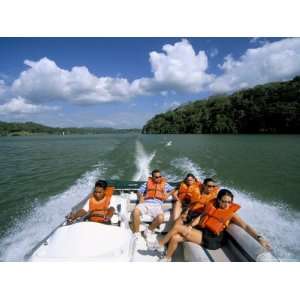 com Gatun Lake, Soberania Forest National Park, Panama Canal, Panama 