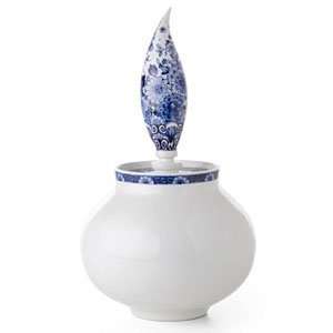   Moooi Delft Blue No.2 Modern Vase by Marcel Wanders: Kitchen & Dining
