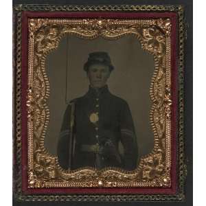   in Union corporals uniform with bayoneted musket: Home & Kitchen