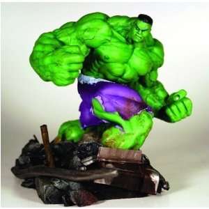  DF Incredible Hulk Diorama Statue: Toys & Games