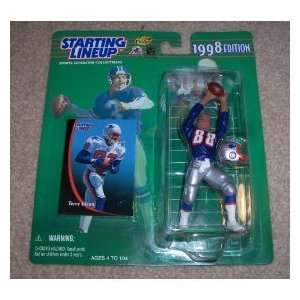   Action Figure & Exclusive NFL Collector Trading Card: Toys & Games
