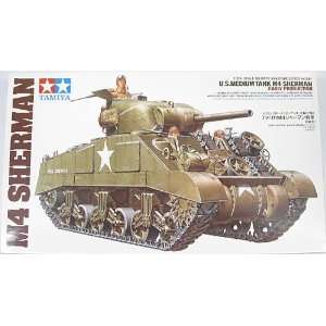  US Medium M4 Sherman 1/35 Scale by Tamiya: Toys & Games