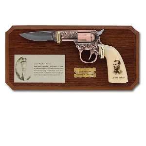  Jesse James Gun Knife Collectible Display Plaque: Sports 
