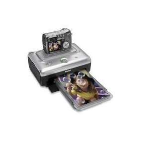  Kodak DX7440 4.0MP Digital Camera w/Printer Dock Camera 