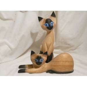  2 Siamese Cats Handcarved Figurines: Home & Kitchen