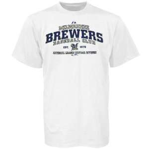 Majestic Milwaukee Brewers White Fan Club T shirt: Sports 