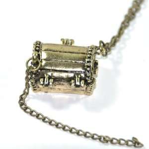 Vintage retro style gold tone lucky locket charm long necklace jewelry 