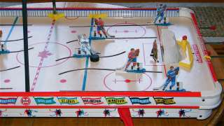 Old Vintage 1968 Munro  All Star Bobby Hull NHL Table Top Rod 