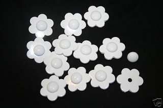 12 WHITE plastic DAISY buttons 1.25 wide Flat Shank  