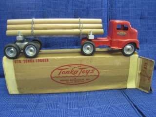   PRESSED STEEL TONKA LOGGER LOG TRUCK IN BOX EXCELLENT 575  