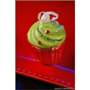 Roman, MERRY CHRISTMAS Cupcake Jewel Box / Ornament