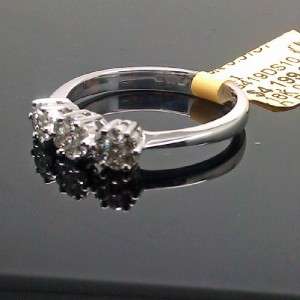 18K White Gold Womens Brilliant Diamond Wedding Band Engagement Ring 