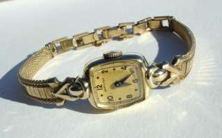 Vintage Hamilton Antique Ladies 14k GOLD mechanical wristwatch 17 