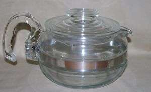 Vintage Pyrex 6 cup teapot with lid made in the USA  