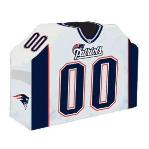  41x60x19.5 Grill Cover   New England Patriots: Sports 
