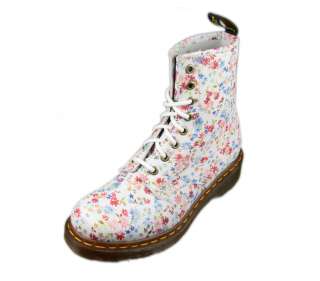 Dr. Martens Leder Stiefel (8 Eye Boots) weiß / blue little flowers