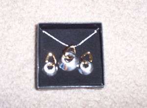 AVON JEWELRY TWO TONE CIRCLE NECKLACE GIFT SET  