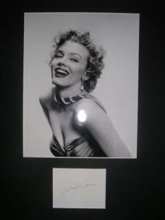 MARILYN MONROE signed AUTOGRAPH display  