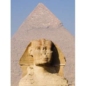  Sphynx and the Pyramid of Khafre, Giza, Near Cairo, Egypt 