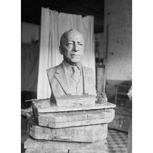  1925 photo Bust of Samuel Gompers by U.S.J. Dunbar, 5/18 